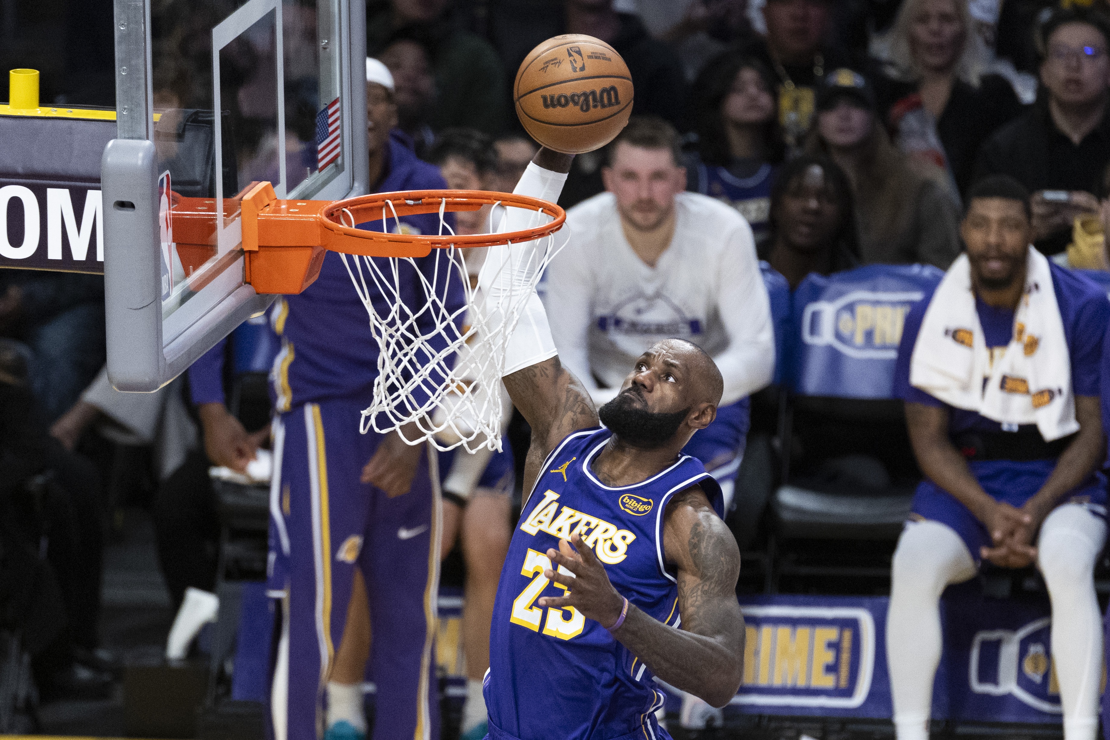 九游app下载-詹姆斯今日将出战！本赛季首次打背靠背+奖项评选资格尚存！