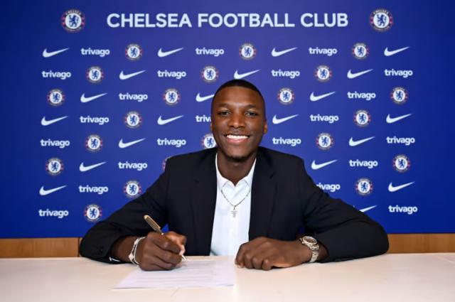 iOS下载-英超中介费大赛，切尔西勇夺第一，摊销负累加剧