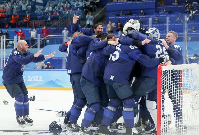 九游娱乐-冬奥20日综述：挪德中金牌前三 男子冰球芬兰夺金