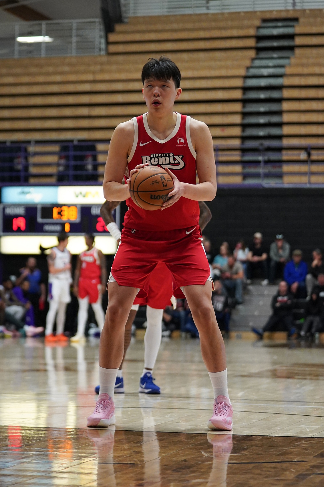 手机娱乐-队友太独了！混音全队仅两人正负值为正 杨瀚森+13全队最高